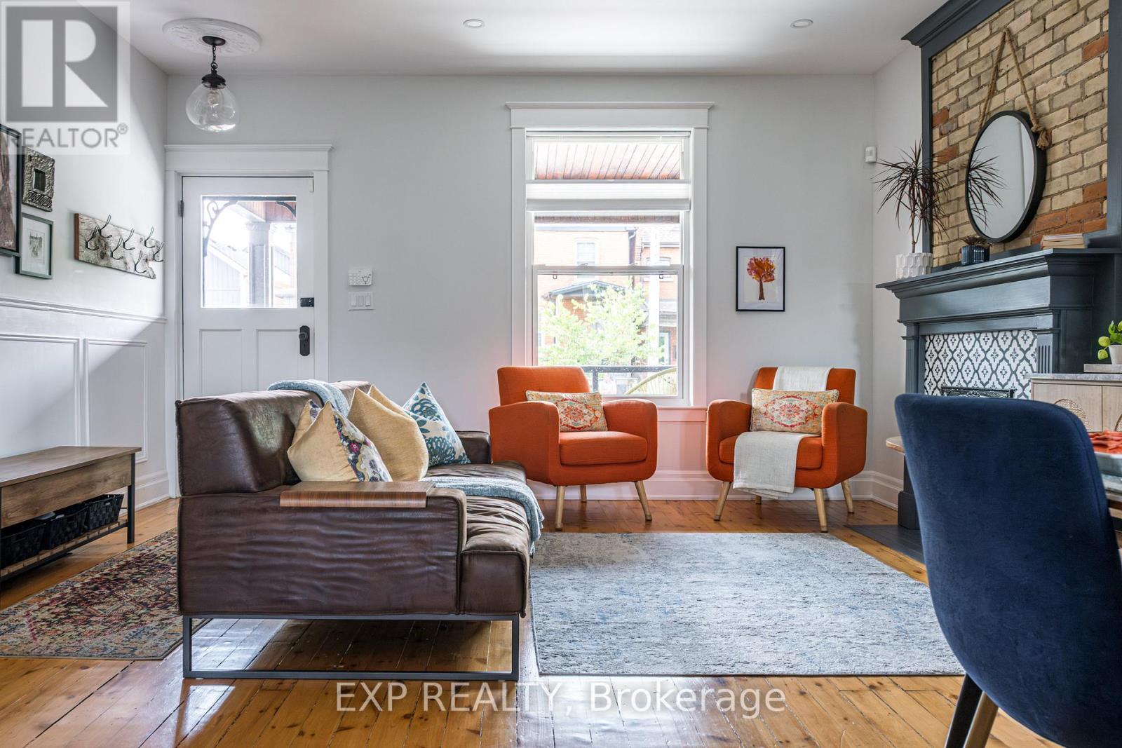 14 Chatham Street, Hamilton, Ontario  L8P 2B2 - Photo 4 - X12550152