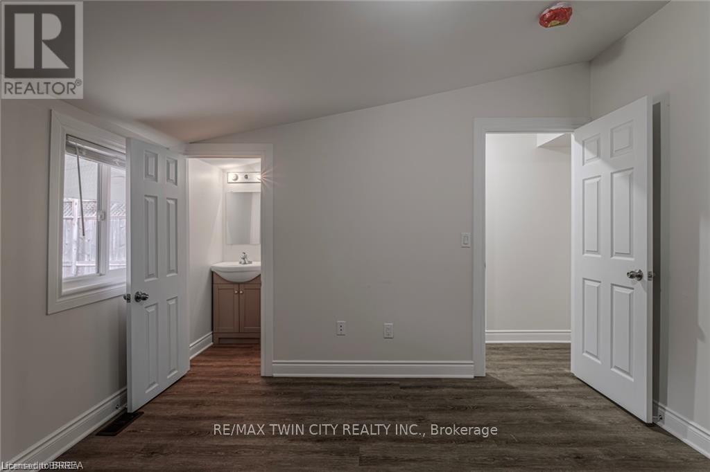 5 Halls Avenue, Brantford, Ontario  N3T 3X2 - Photo 16 - X12550170