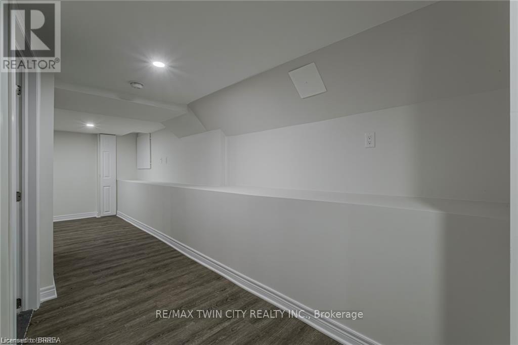 5 Halls Avenue, Brantford, Ontario  N3T 3X2 - Photo 30 - X12550170