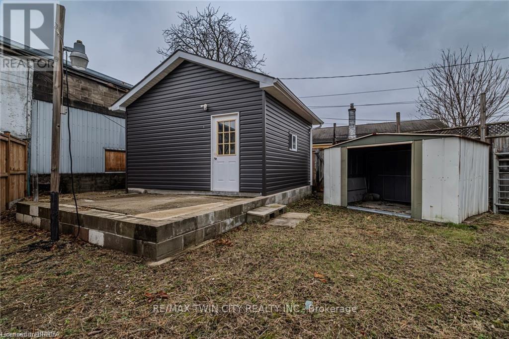 5 Halls Avenue, Brantford, Ontario  N3T 3X2 - Photo 35 - X12550170