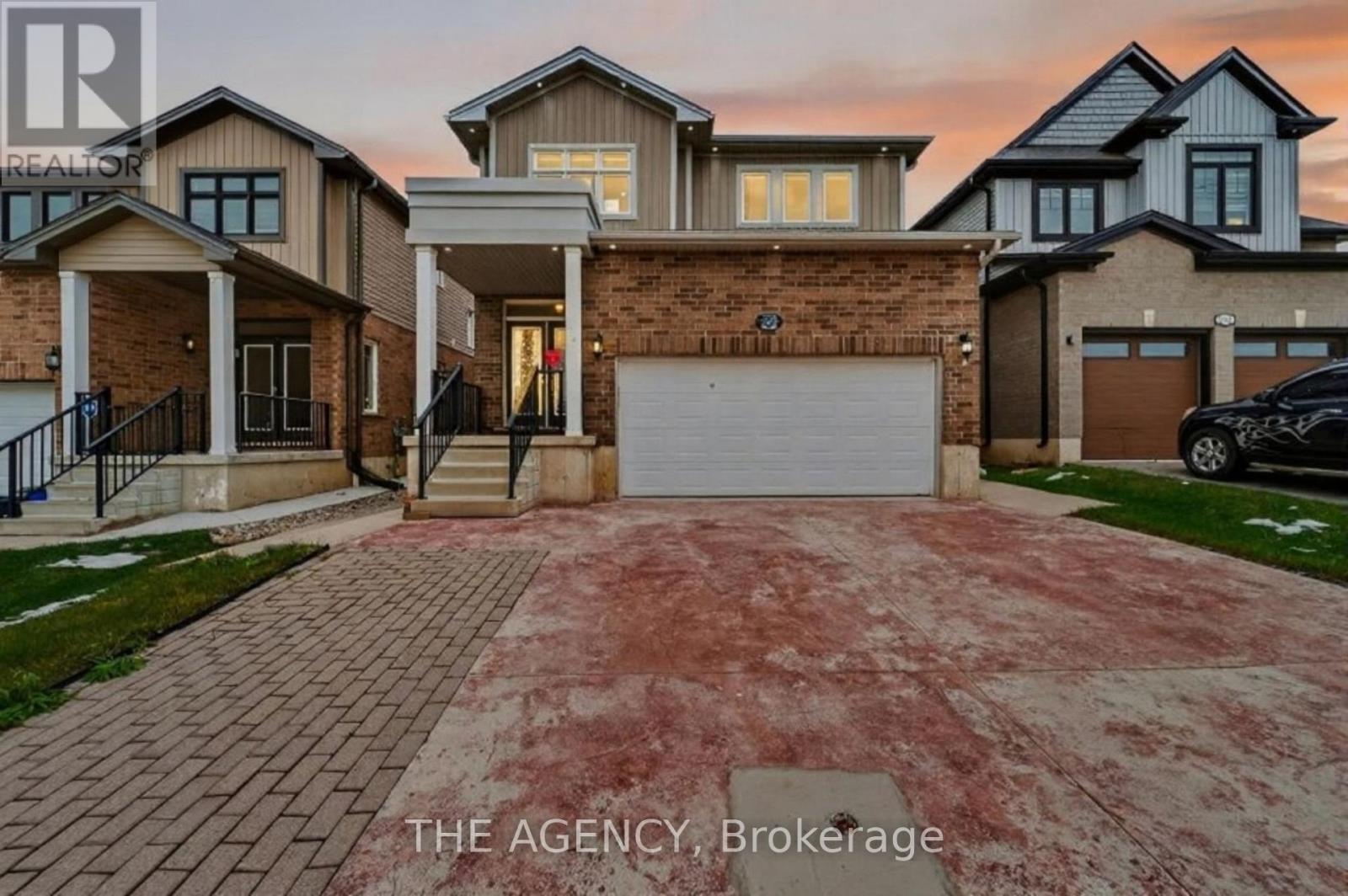 2356 Constance Avenue, London South, Ontario  N6M 0G5 - Photo 2 - X12550208