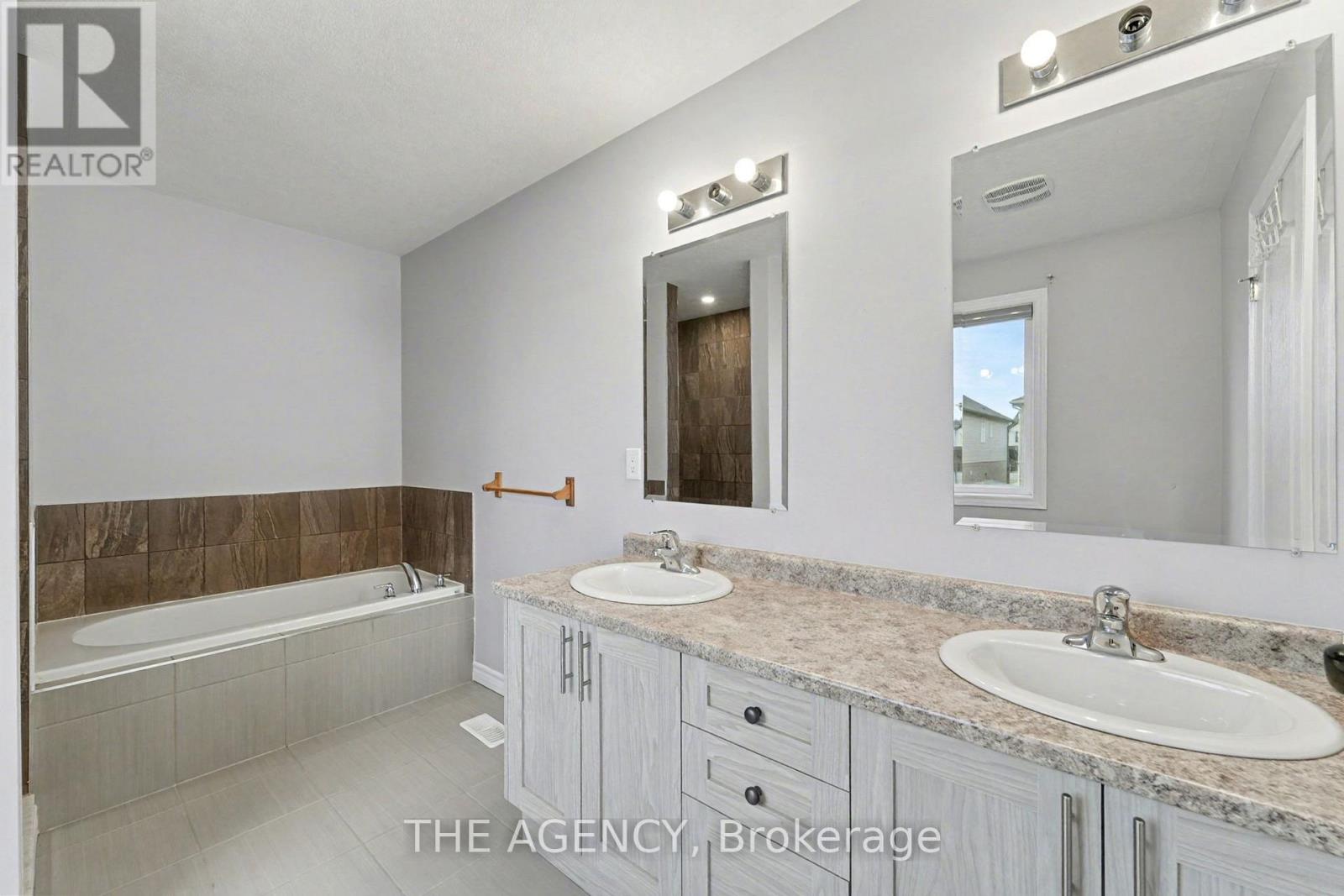 2356 Constance Avenue, London South, Ontario  N6M 0G5 - Photo 30 - X12550208