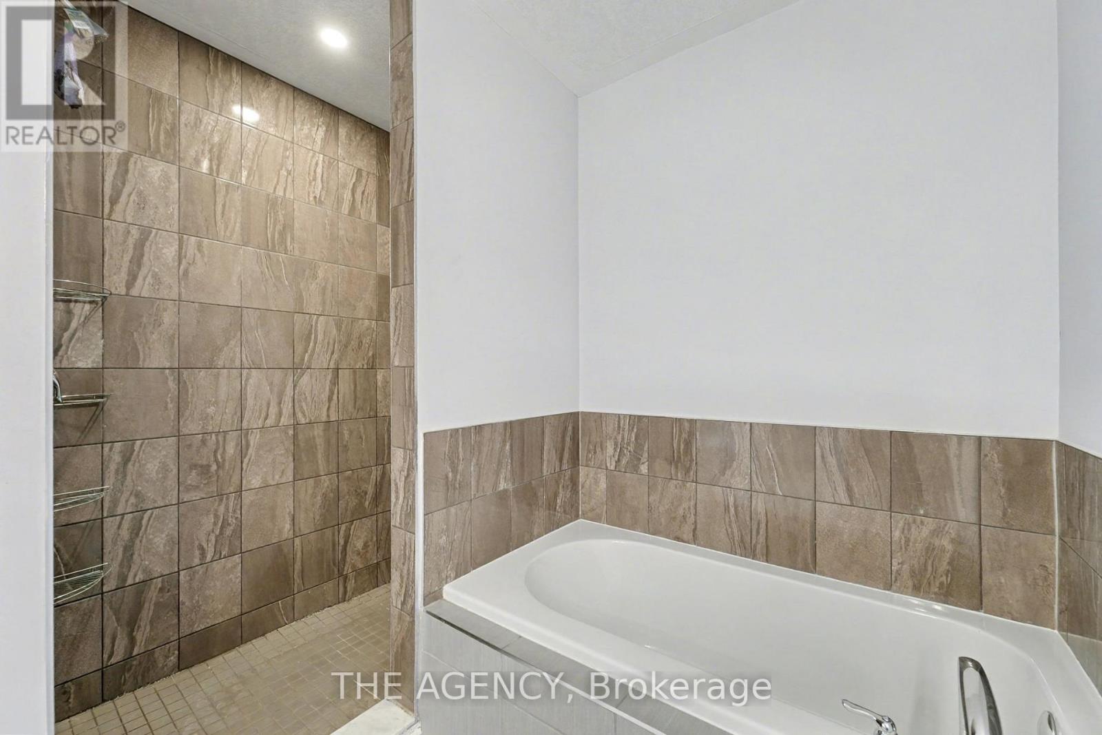 2356 Constance Avenue, London South, Ontario  N6M 0G5 - Photo 31 - X12550208