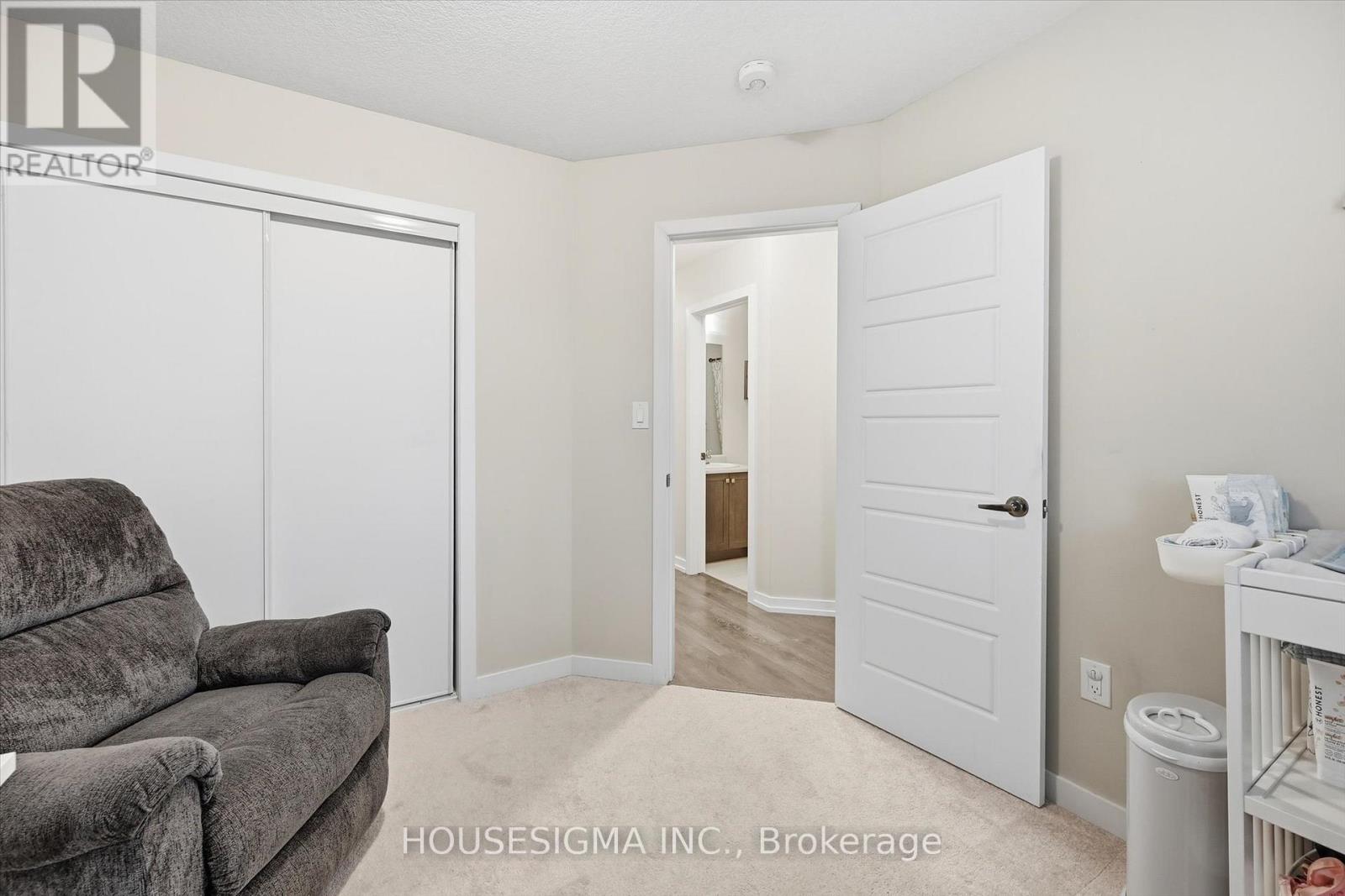 116 Scarletwood Street, Hamilton, Ontario  L8J 0K8 - Photo 30 - X12550214