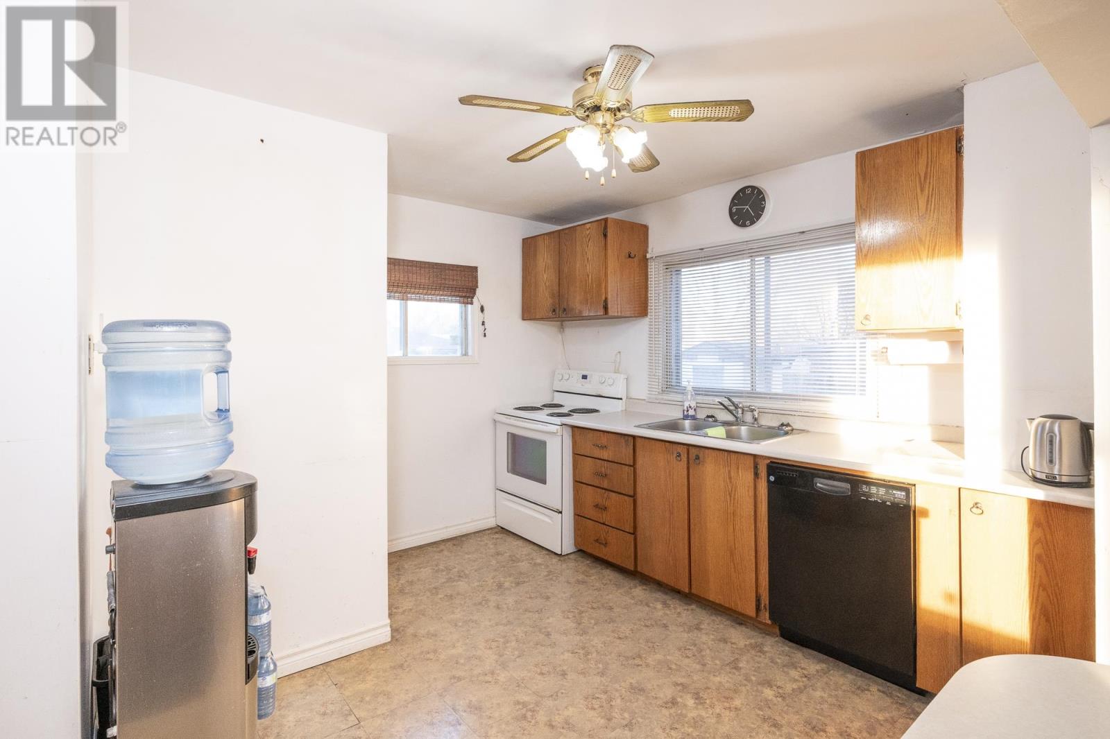 237 Amelia St W, Thunder Bay, Ontario  P7E 4A3 - Photo 10 - TB253487