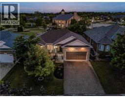 152 DEVONSHIRE Drive Unit# 18, New Hamburg, Ontario