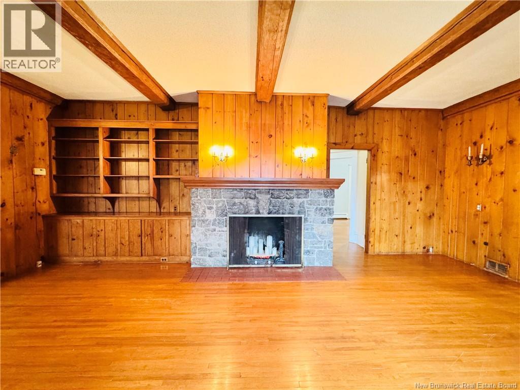 775 Murray Avenue, Bathurst, New Brunswick  E2A 1V3 - Photo 10 - NB126065