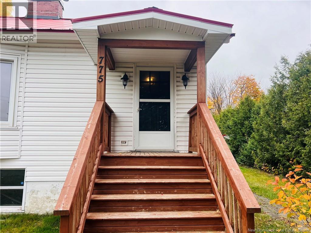 775 Murray Avenue, Bathurst, New Brunswick  E2A 1V3 - Photo 20 - NB126065