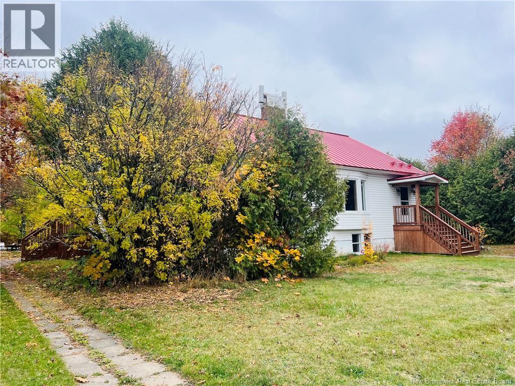 775 Murray Avenue, Bathurst, New Brunswick  E2A 1V3 - Photo 40 - NB126065