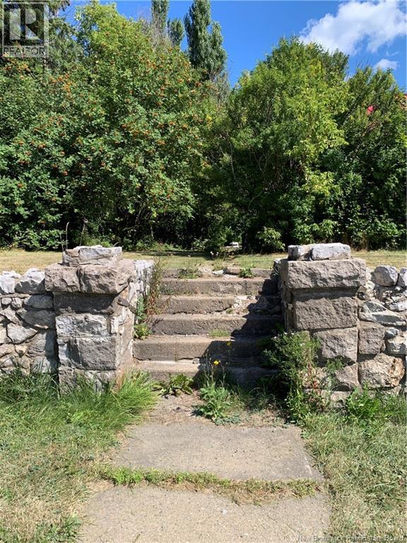 775 Murray Avenue, Bathurst, New Brunswick  E2A 1V3 - Photo 39 - NB126065