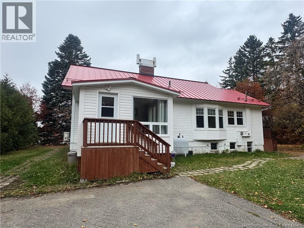 775 Murray Avenue, Bathurst, New Brunswick  E2A 1V3 - Photo 50 - NB126065