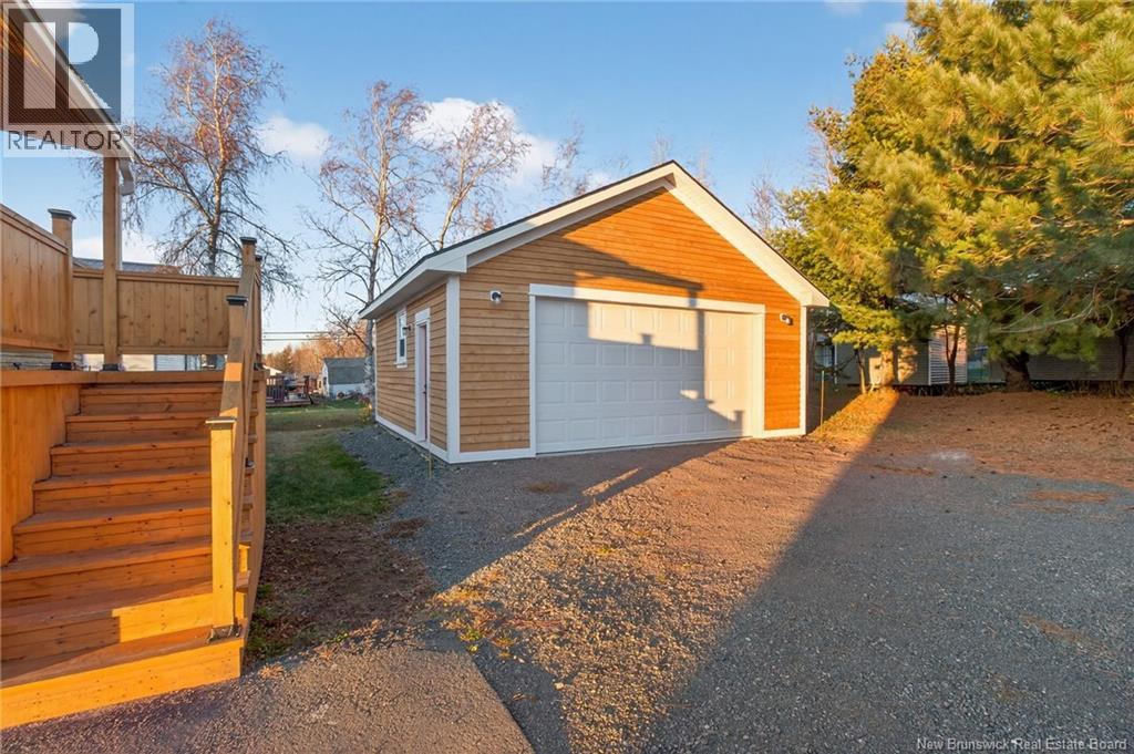 392 Fox Creek, Dieppe, New Brunswick  E1A 7M7 - Photo 3 - NB130111