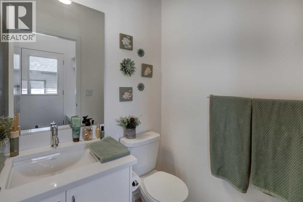 137 South Point Greenway Sw, Airdrie, Alberta  T4B 5J3 - Photo 16 - A2243301