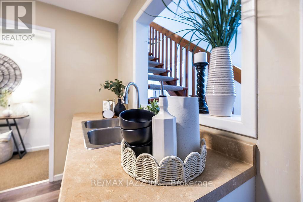 45 Milton Street, Bracebridge, Ontario P1L 1G9 - Photo 14 - X12550324