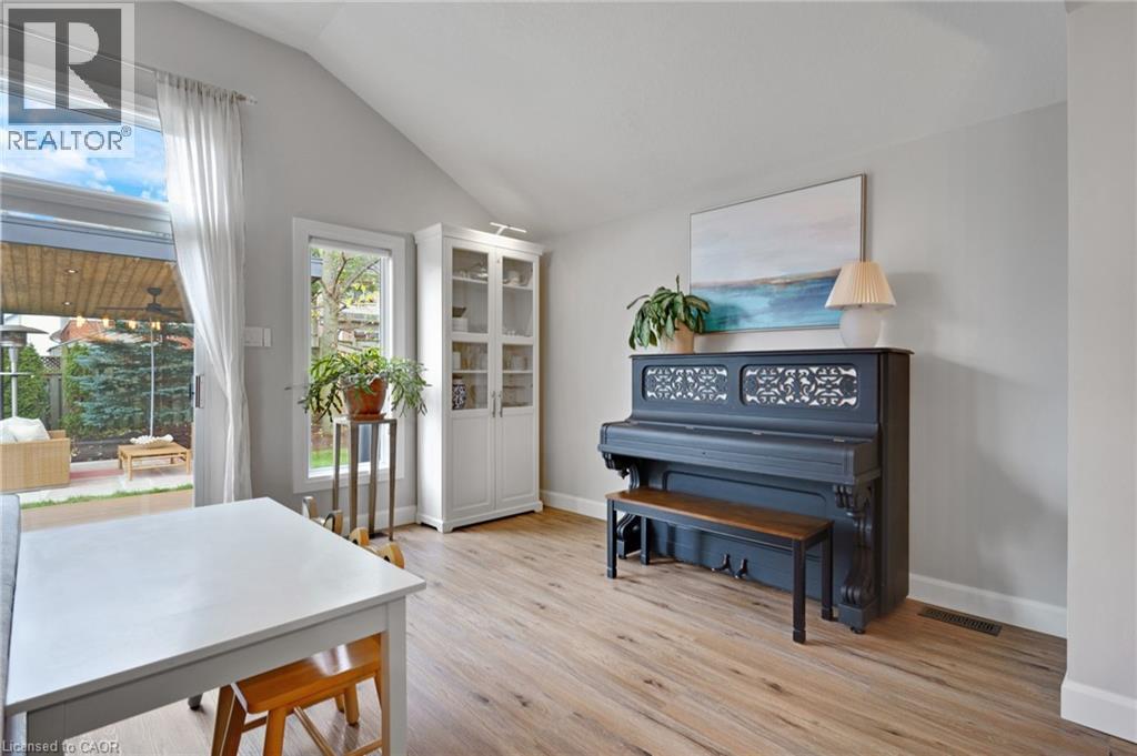 755 Butternut Avenue, Waterloo, Ontario  N2V 2M3 - Photo 18 - 40788131