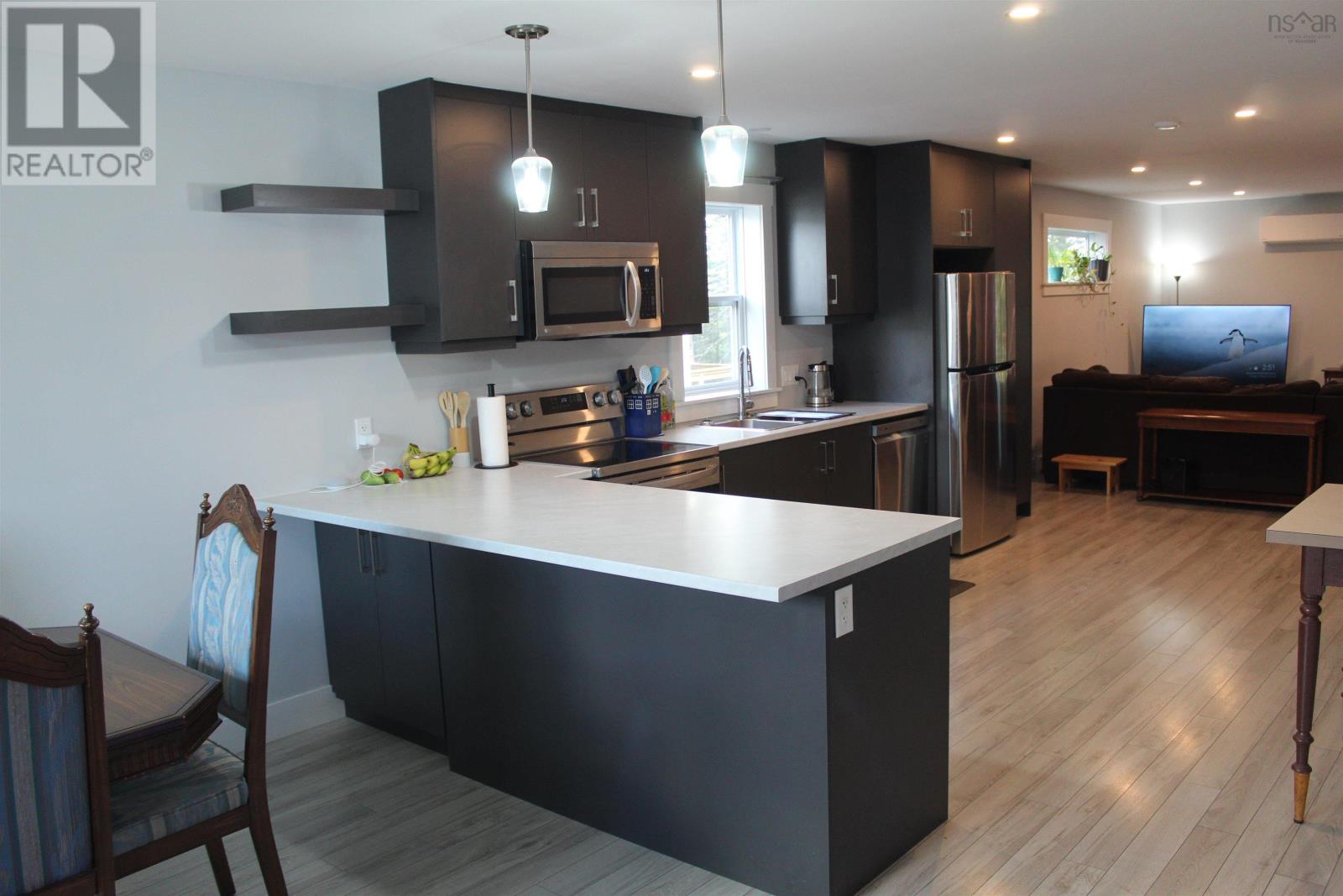 Property at 20 Trout Run image 2