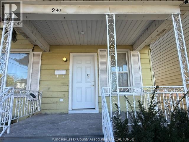 941 Cataraqui, Windsor, Ontario N9A 3P7 - Photo 5 - 25028440