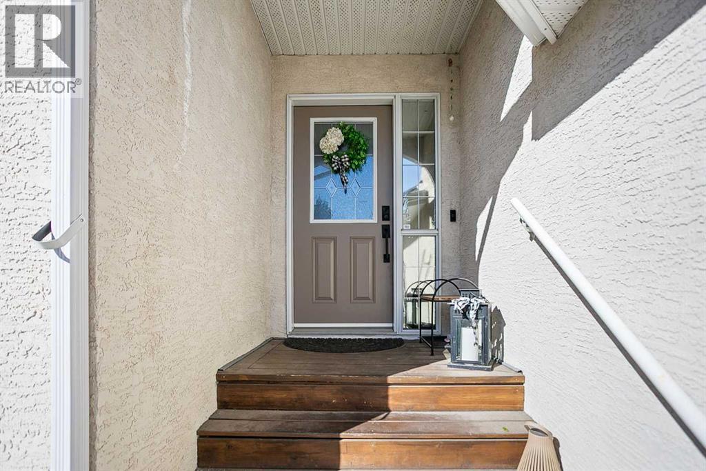 211 Lineham Acres Close Nw, High River, Alberta T1V 1W6 - Photo 4 - A2260340