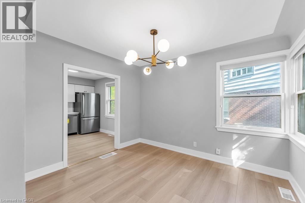 9 Elaine Court, Hamilton, Ontario  L8K 3S2 - Photo 17 - 40781559