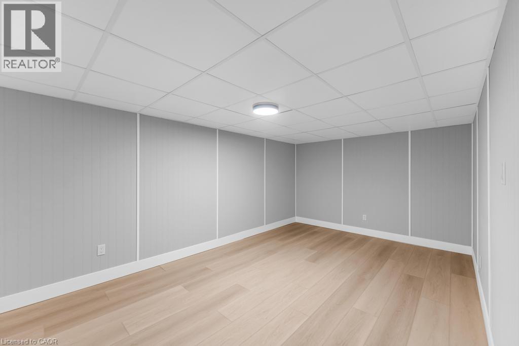 9 Elaine Court, Hamilton, Ontario  L8K 3S2 - Photo 40 - 40781559