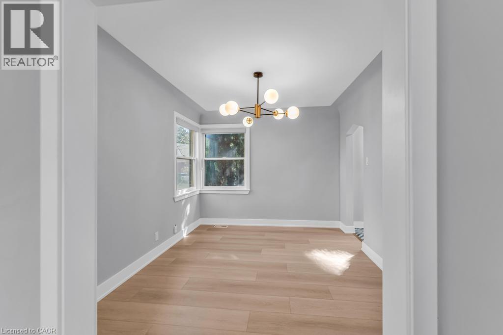 9 Elaine Court, Hamilton, Ontario  L8K 3S2 - Photo 6 - 40781559