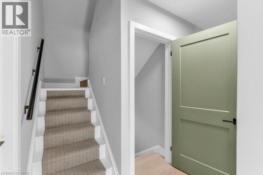 9 Elaine Court, Hamilton, Ontario  L8K 3S2 - Photo 31 - 40781559