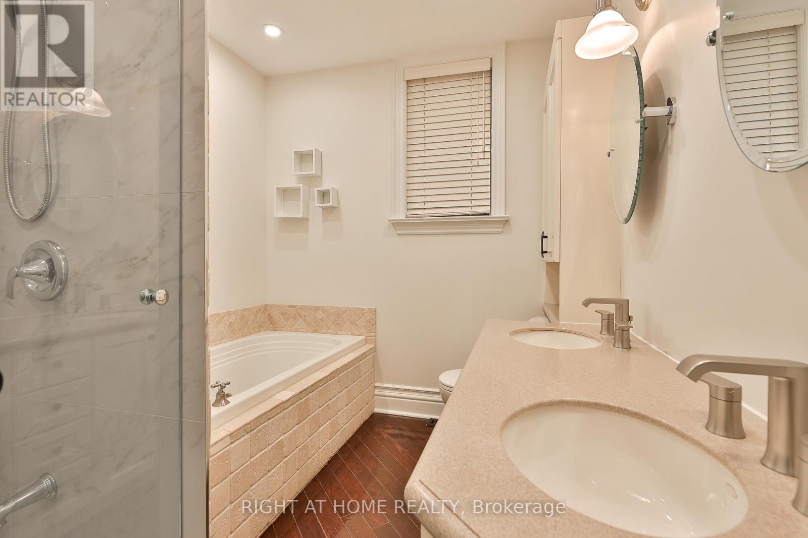 Main - 119 Chaplin Crescent, Toronto, Ontario  M5P 1A6 - Photo 16 - C12550256