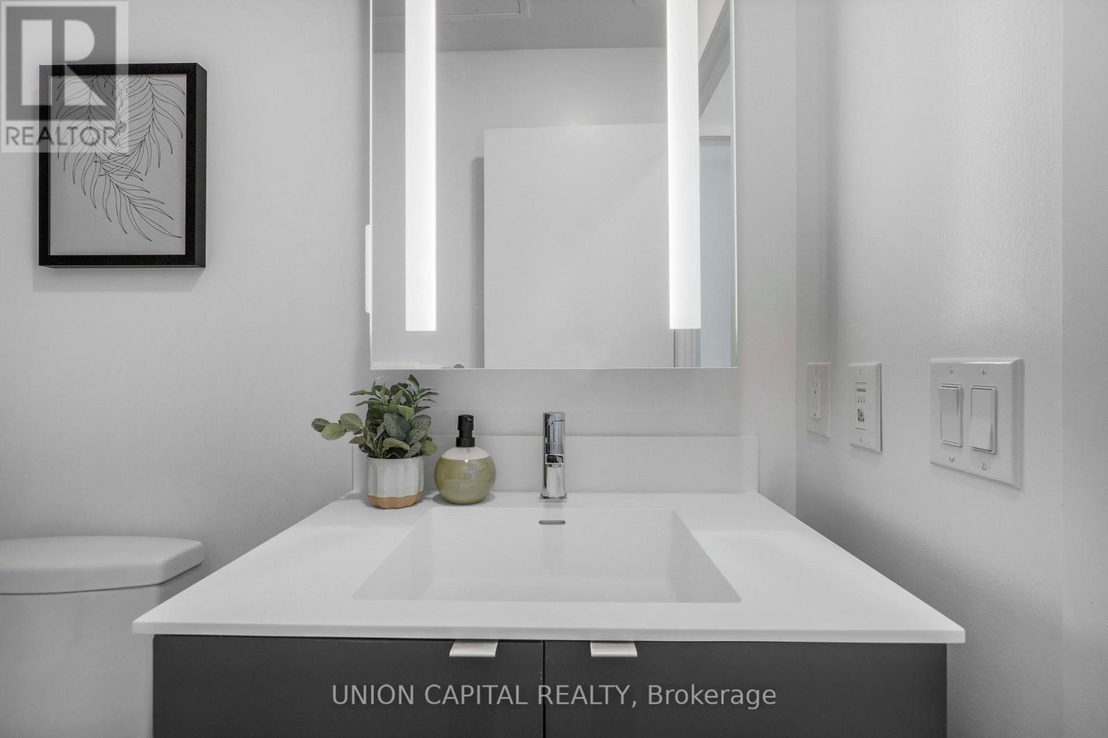 319 - 500 Dupont Street, Toronto, Ontario  M6G 0B8 - Photo 17 - C12550332