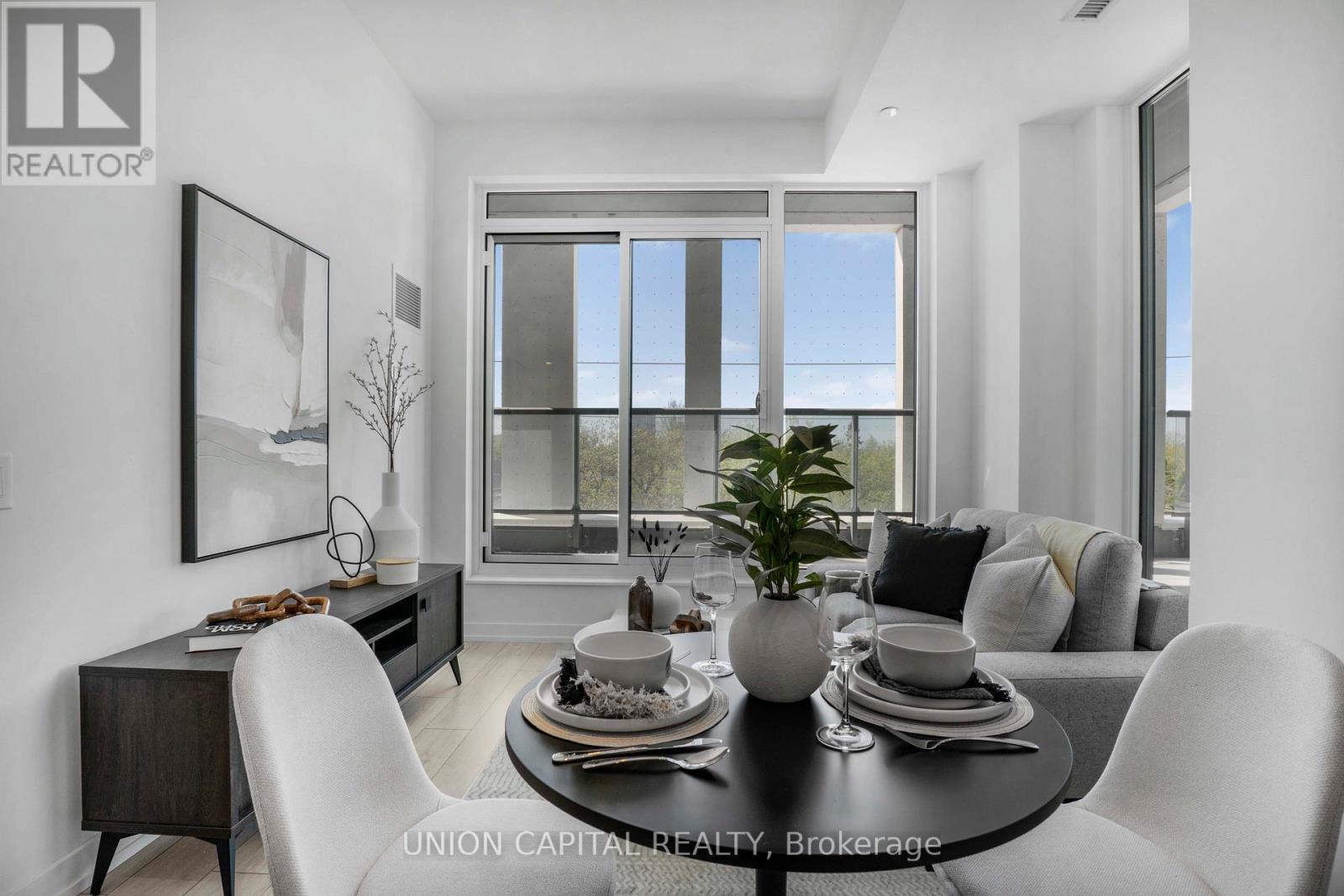 319 - 500 Dupont Street, Toronto, Ontario  M6G 0B8 - Photo 3 - C12550332