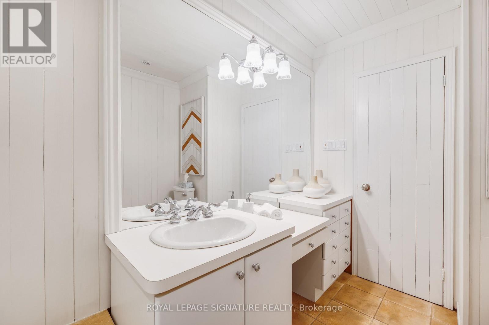 24 Ealing Drive, Toronto, Ontario M2L 2R5 - Photo 22 - C12550338