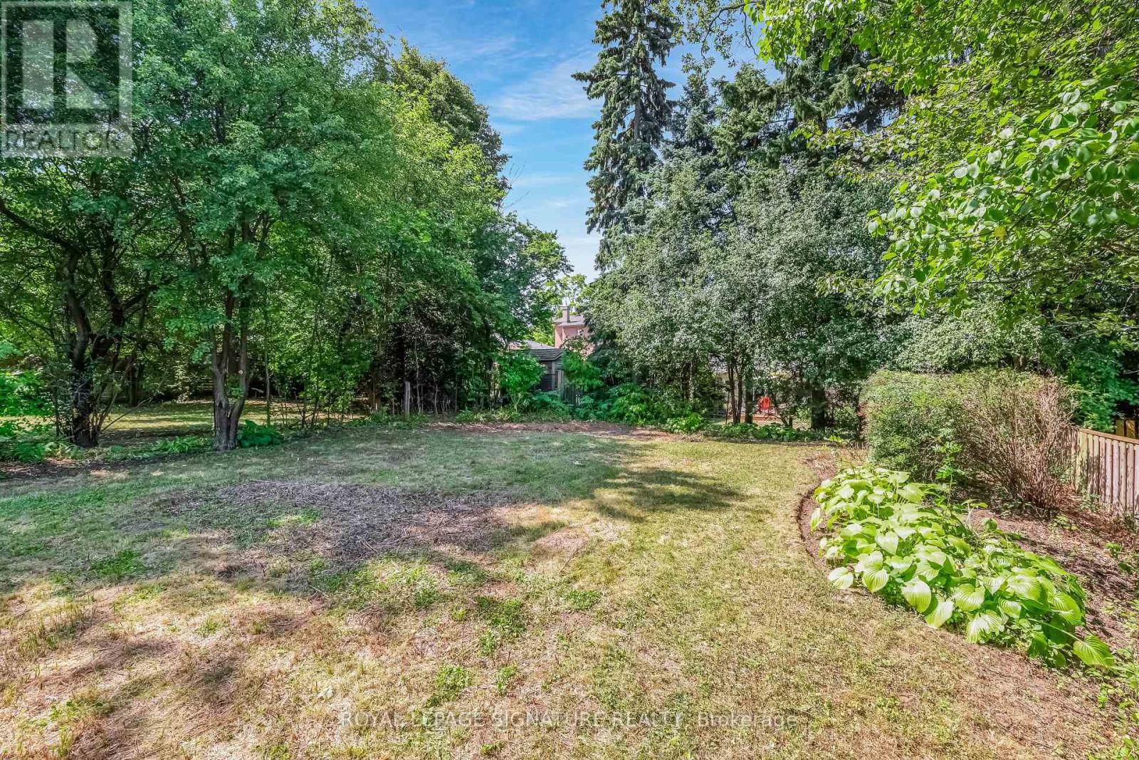 24 Ealing Drive, Toronto, Ontario M2L 2R5 - Photo 31 - C12550338