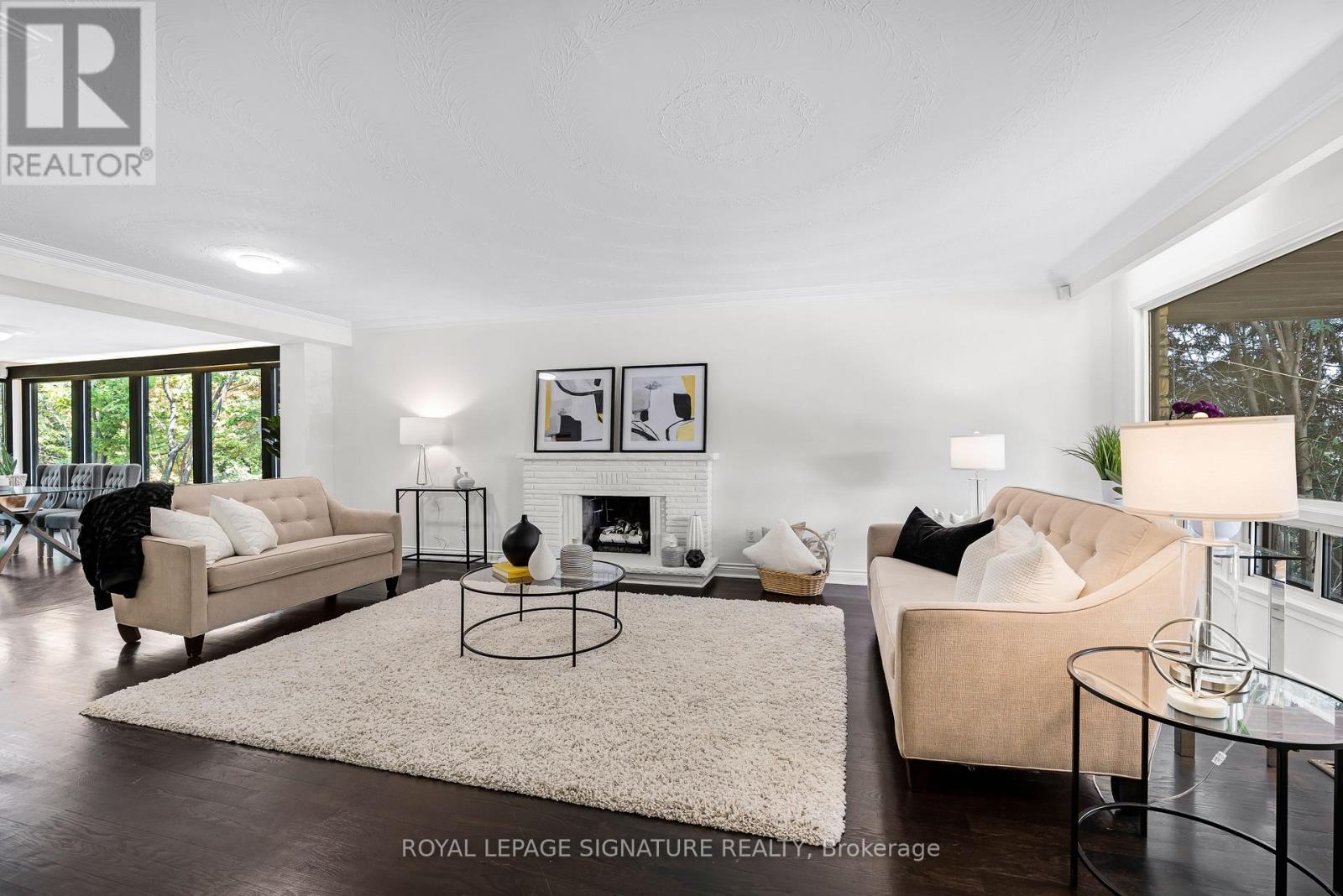 24 Ealing Drive, Toronto, Ontario M2L 2R5 - Photo 4 - C12550338