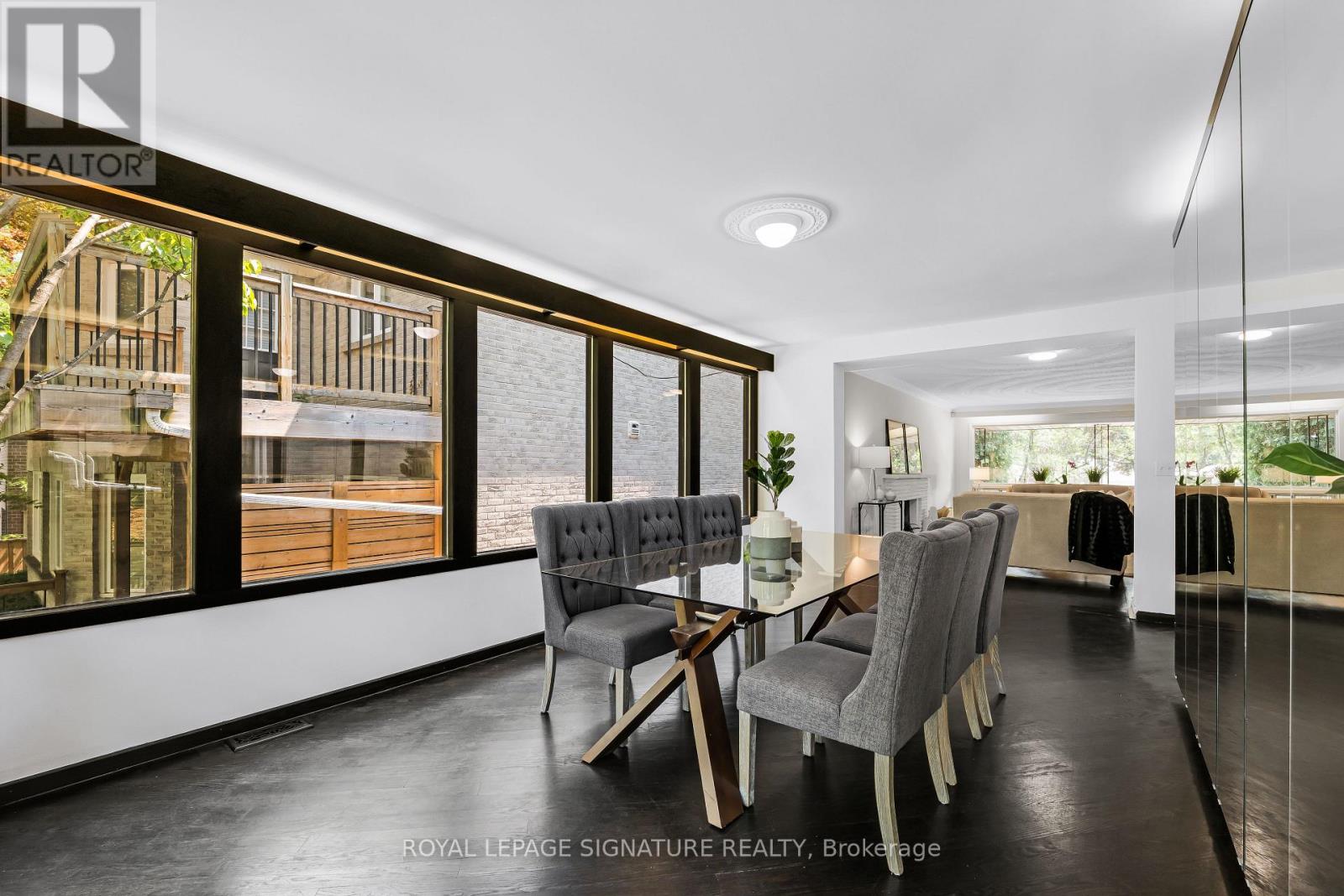 24 Ealing Drive, Toronto, Ontario M2L 2R5 - Photo 9 - C12550338