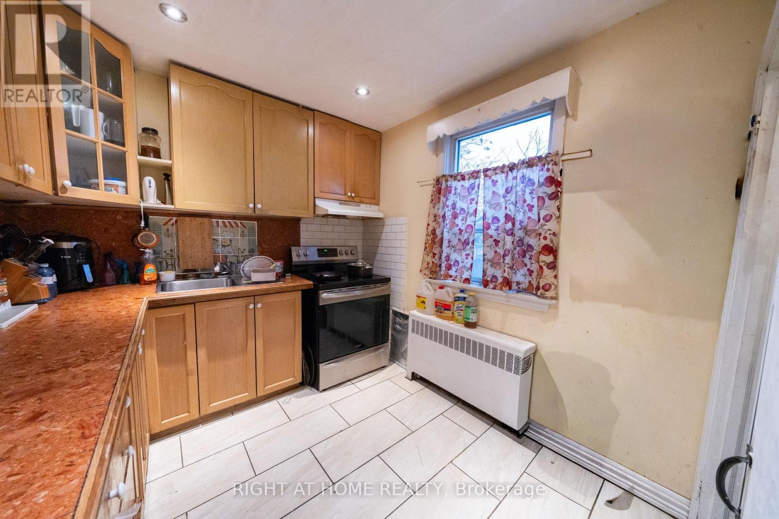 41 Bexhill Avenue, Toronto, Ontario  M1L 3B7 - Photo 11 - E12527524