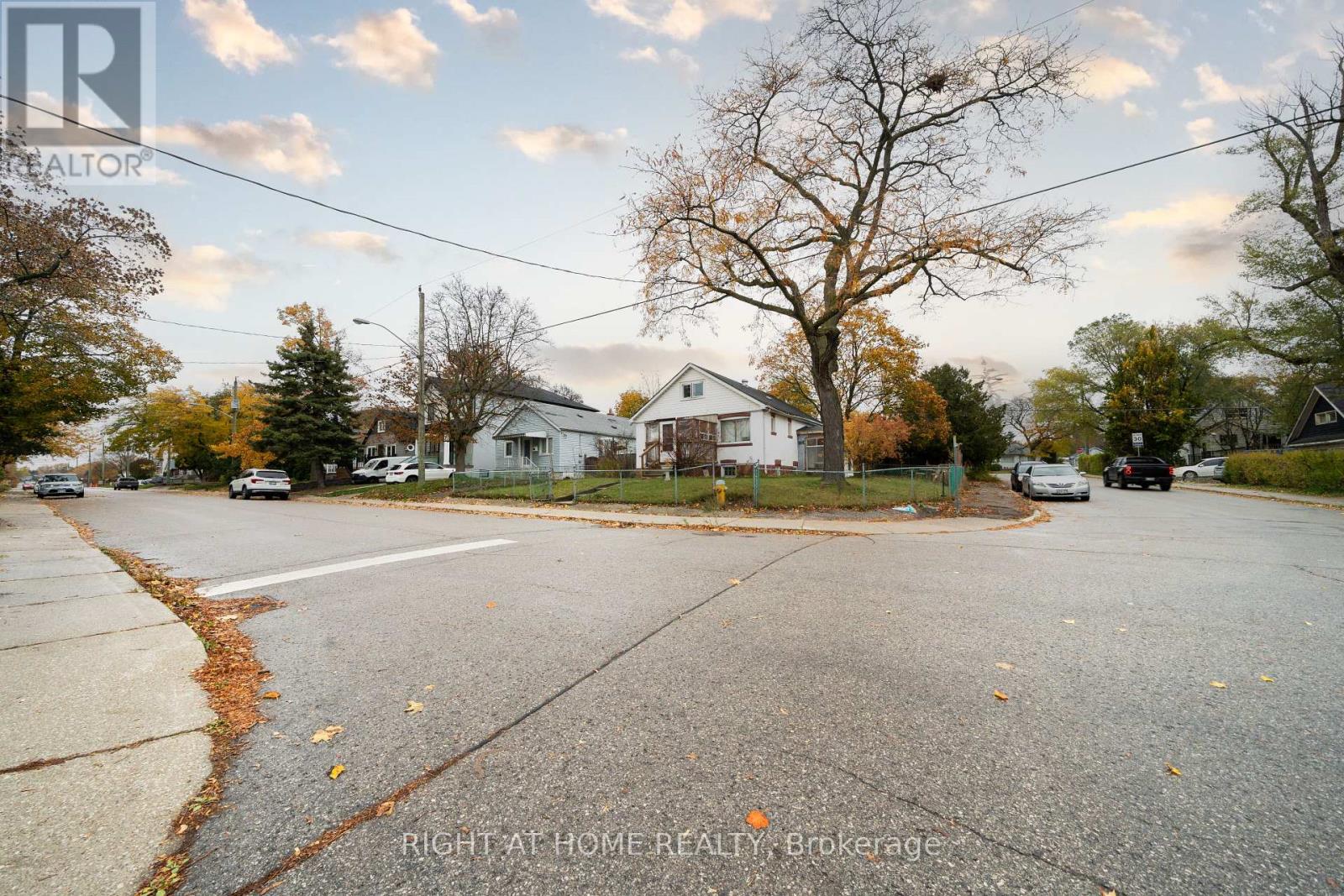 41 Bexhill Avenue, Toronto, Ontario  M1L 3B7 - Photo 40 - E12527524