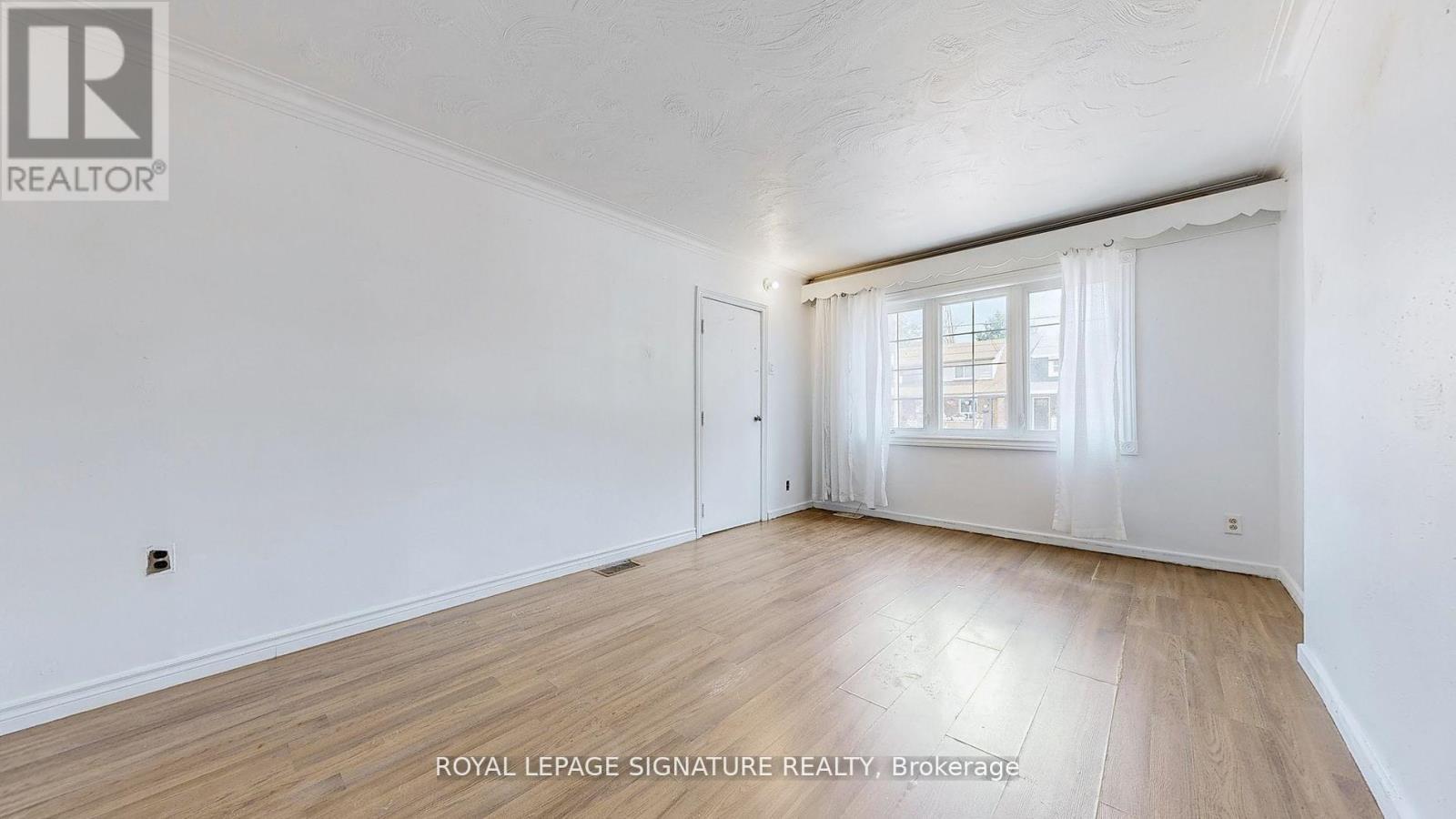 1130 Woodbine Avenue, Toronto, Ontario  M4C 4C8 - Photo 23 - E12550290