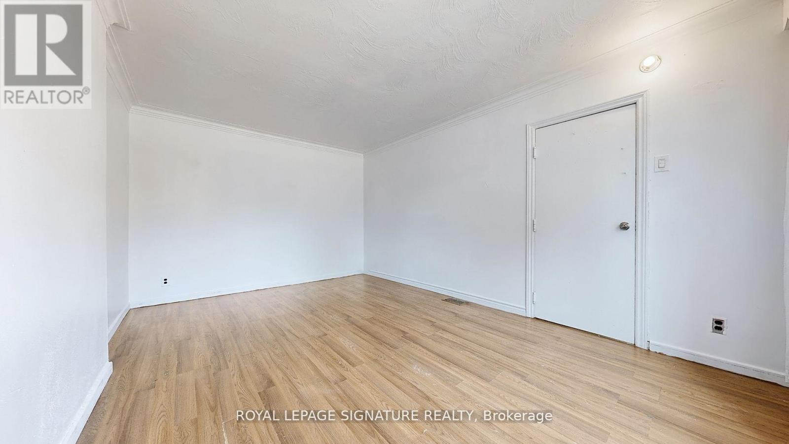 1130 Woodbine Avenue, Toronto, Ontario  M4C 4C8 - Photo 24 - E12550290