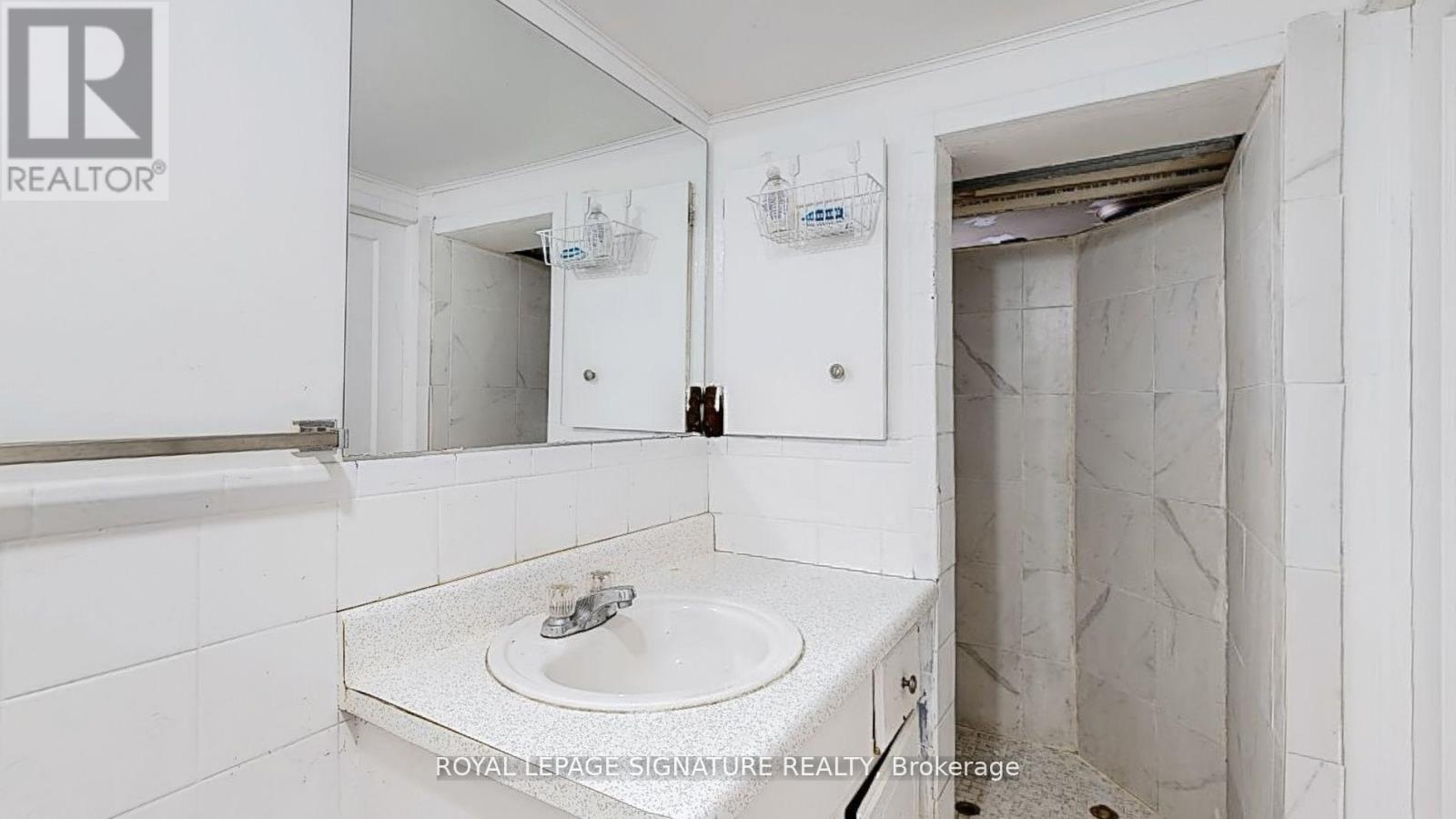 1130 Woodbine Avenue, Toronto, Ontario  M4C 4C8 - Photo 35 - E12550290