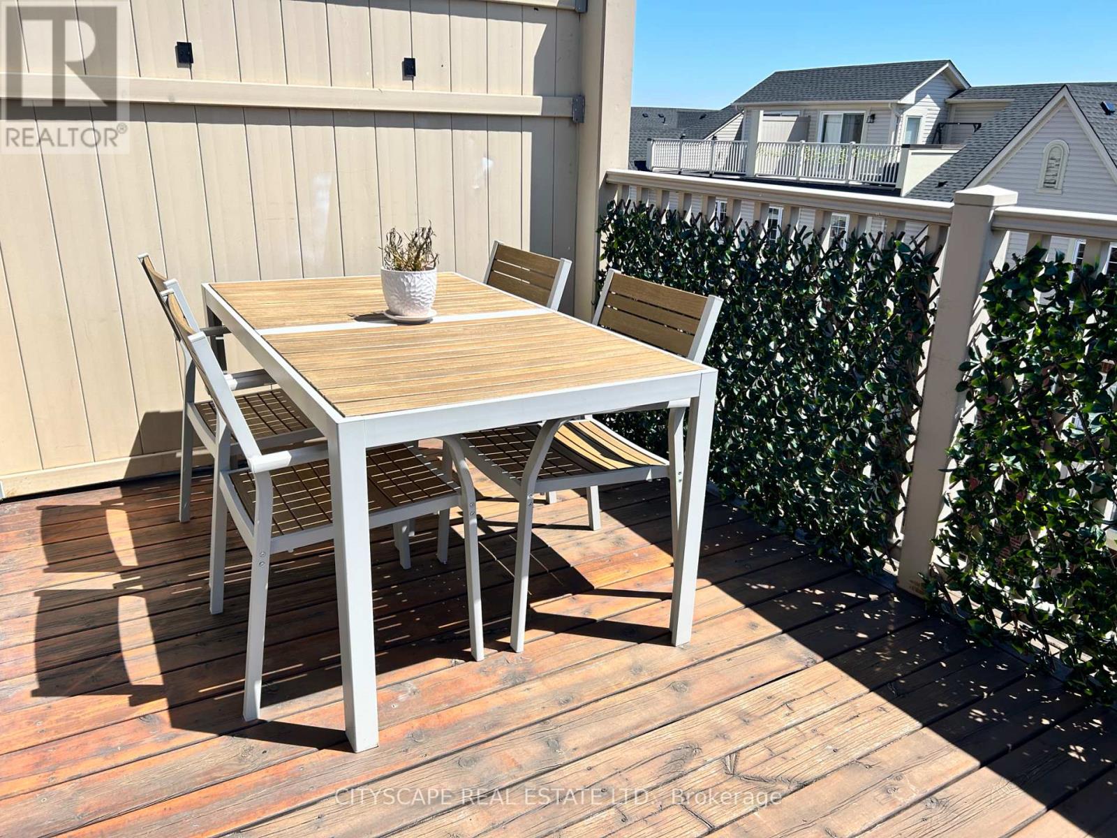 3 - 700 Neighbourhood Circle, Mississauga, Ontario  L5B 0A6 - Photo 23 - W12531782