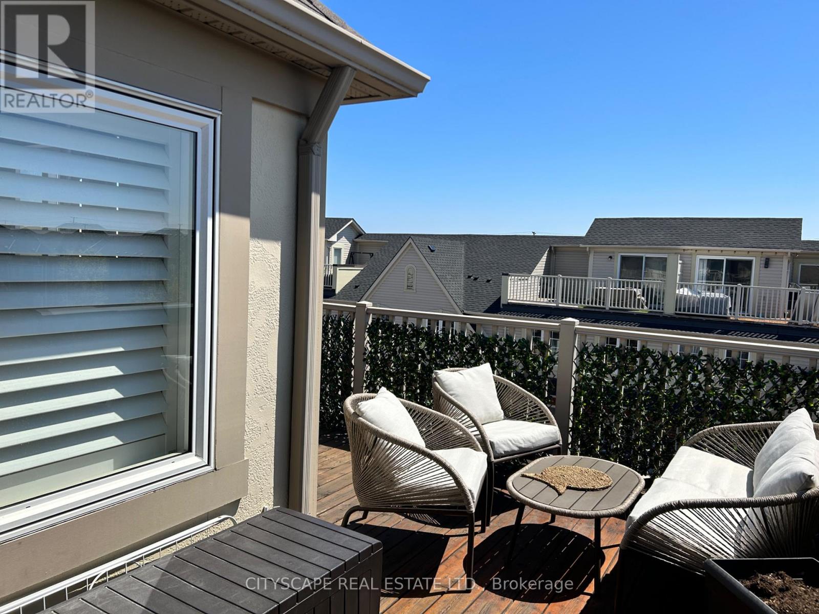 3 - 700 Neighbourhood Circle, Mississauga, Ontario  L5B 0A6 - Photo 24 - W12531782