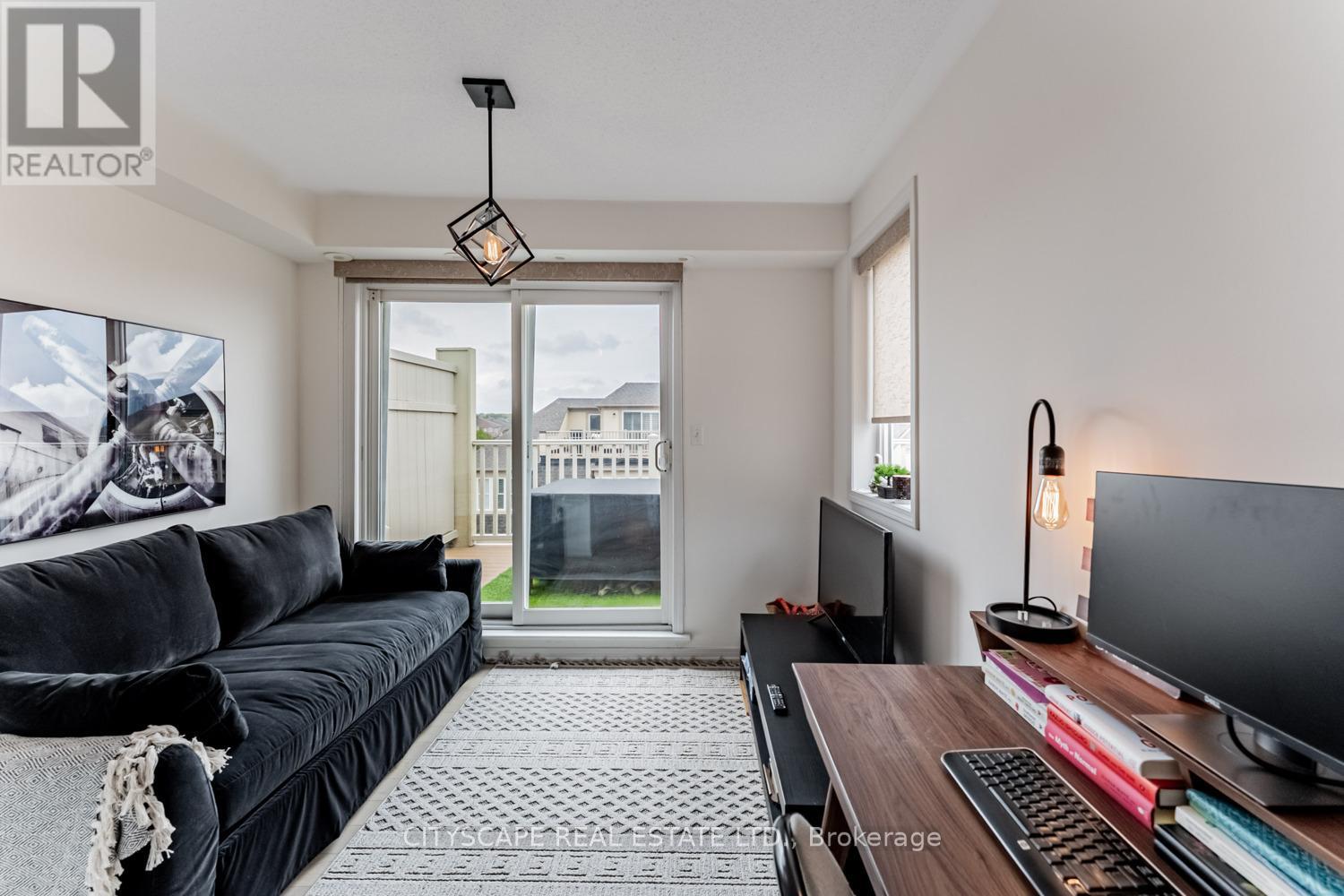 3 - 700 Neighbourhood Circle, Mississauga, Ontario  L5B 0A6 - Photo 20 - W12531782