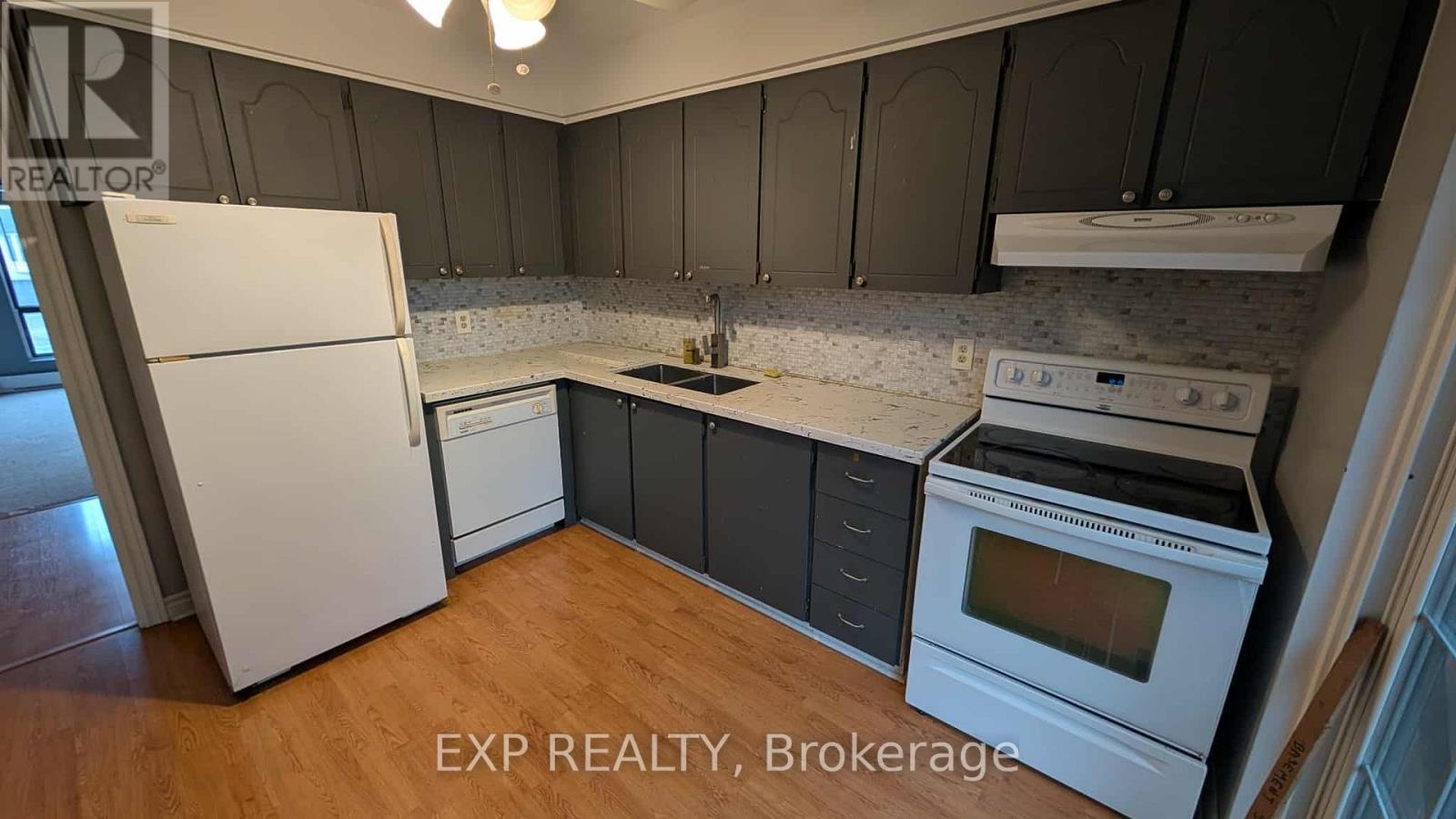 33 - 350 Camelot Court, Oshawa, Ontario  L1G 6P7 - Photo 10 - E12550470