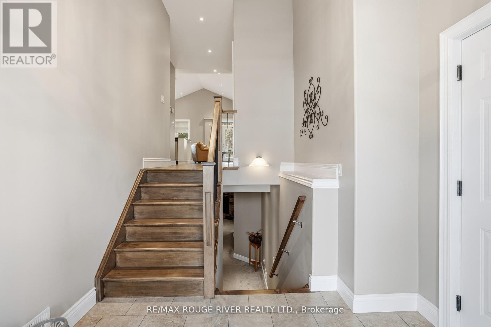 50 - 17 Lockside Drive, Peterborough, Ontario K9J 8T2 - Photo 6 - X12550446