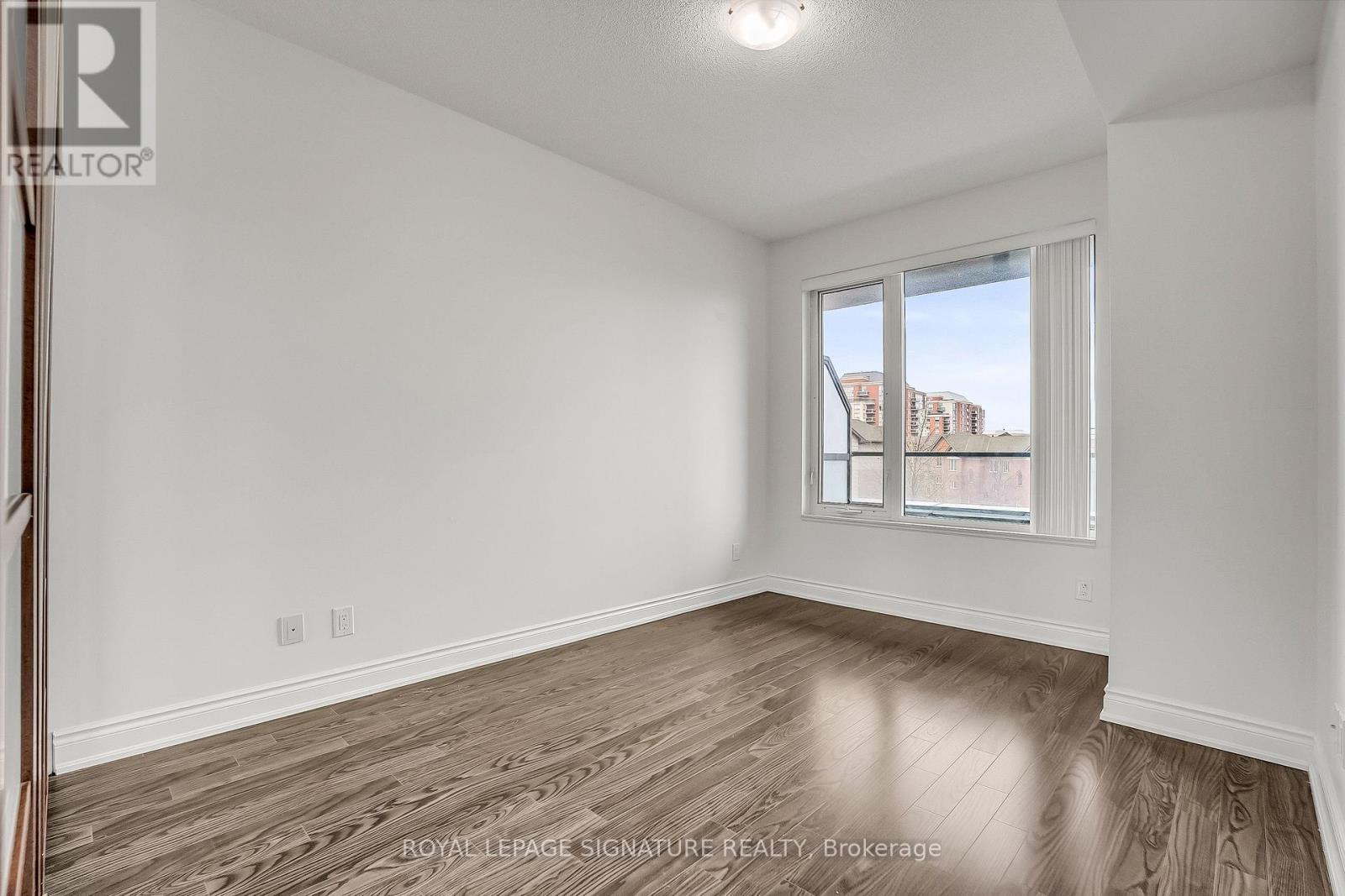 520 - 277 South Park Road, Markham, Ontario  L3T 0B7 - Photo 17 - N12550276