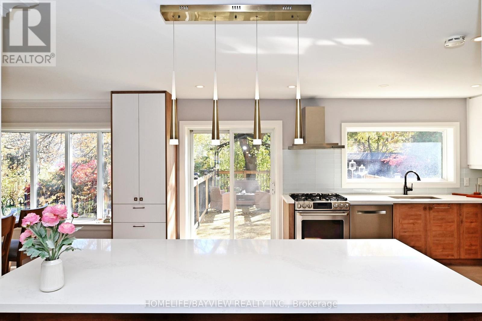 3 Wildrose Crescent, Markham, Ontario  L3T 1N6 - Photo 9 - N12550302