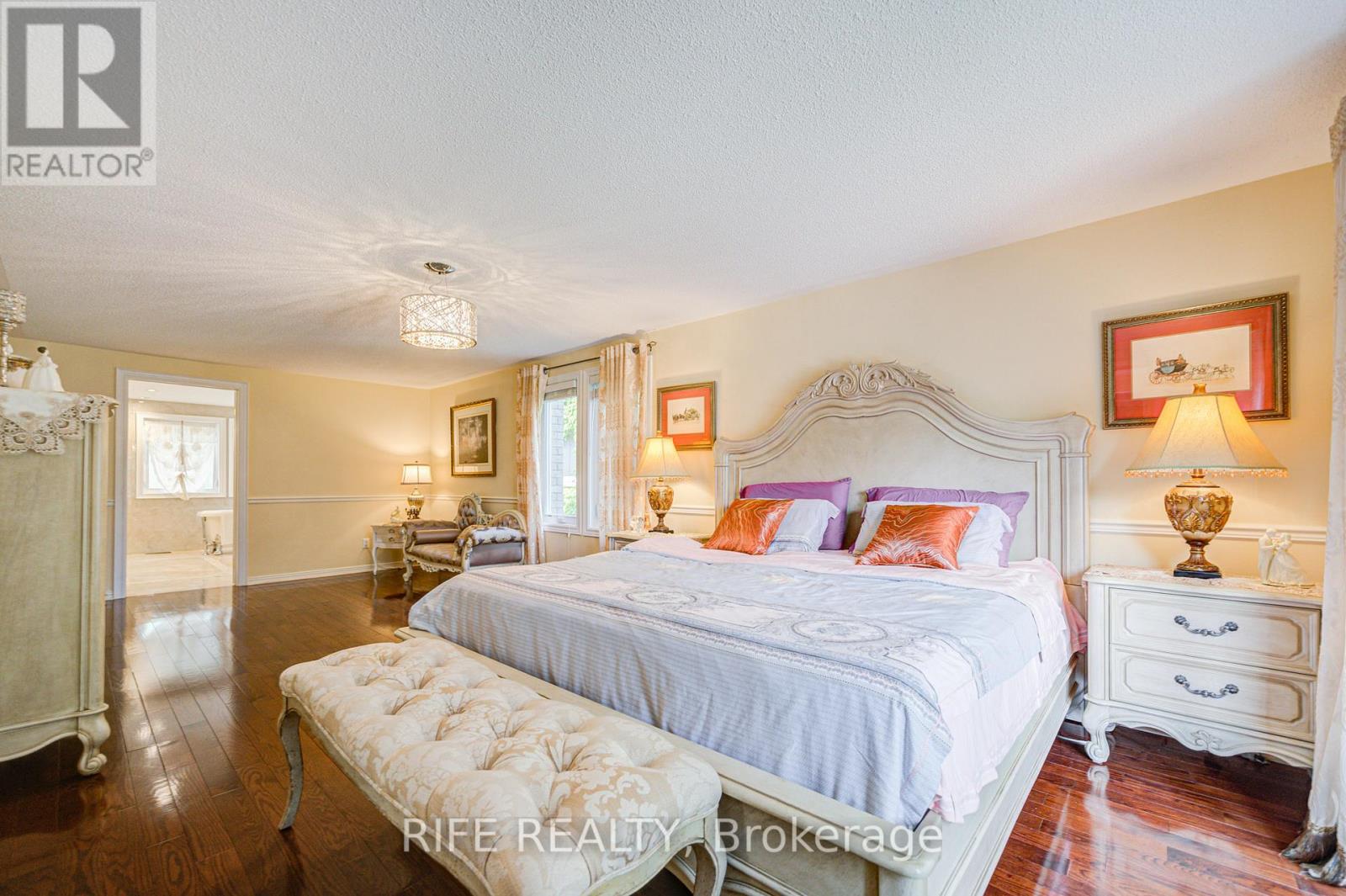 22 Chambery Crescent, Markham, Ontario  L3R 6L5 - Photo 24 - N12550304