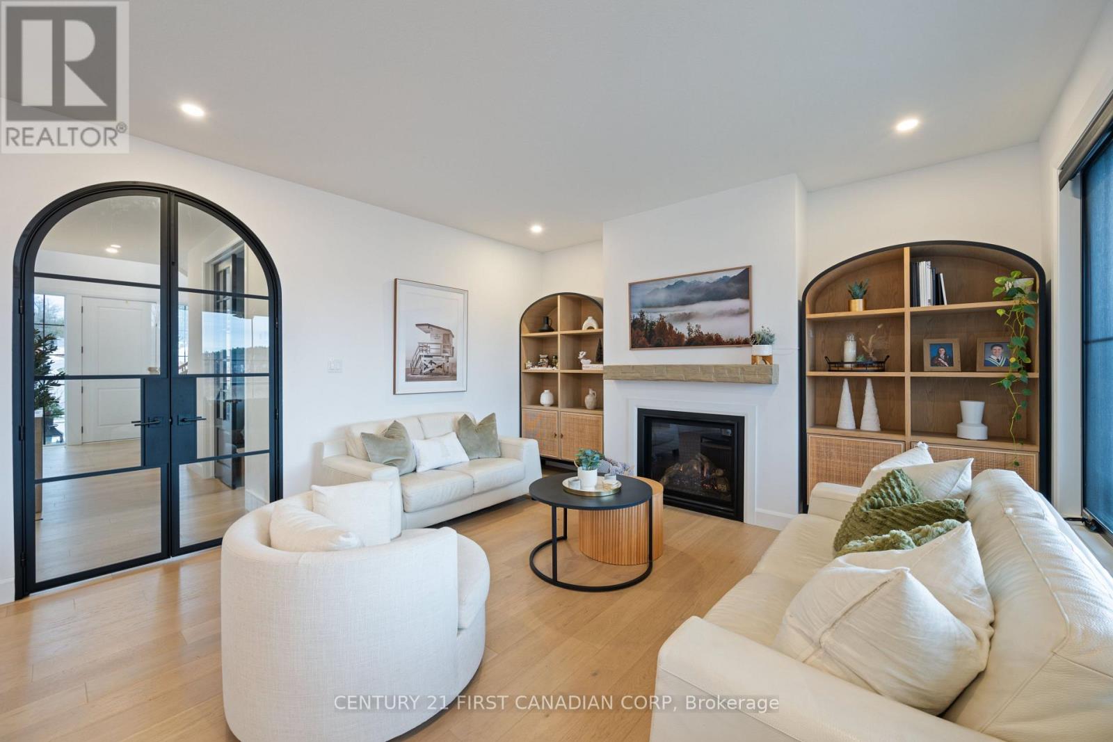 2190 Linkway Boulevard, London South, Ontario N6K 0K8 - Photo 10 - X12550484