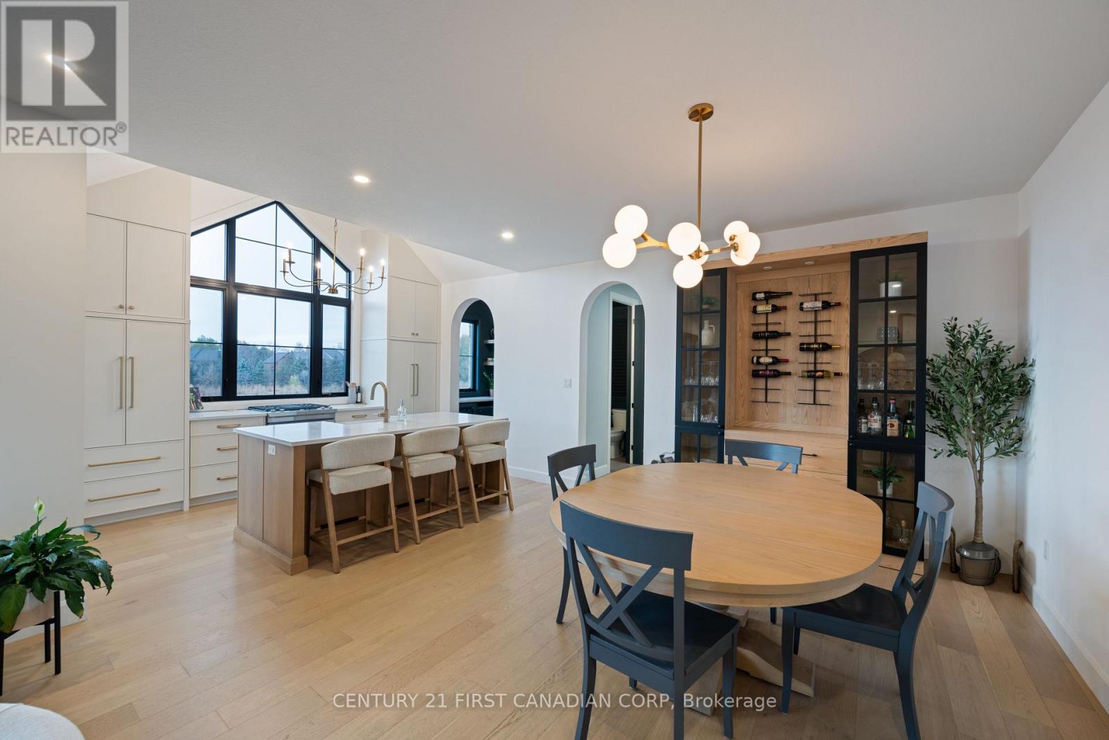 2190 Linkway Boulevard, London South, Ontario N6K 0K8 - Photo 4 - X12550484