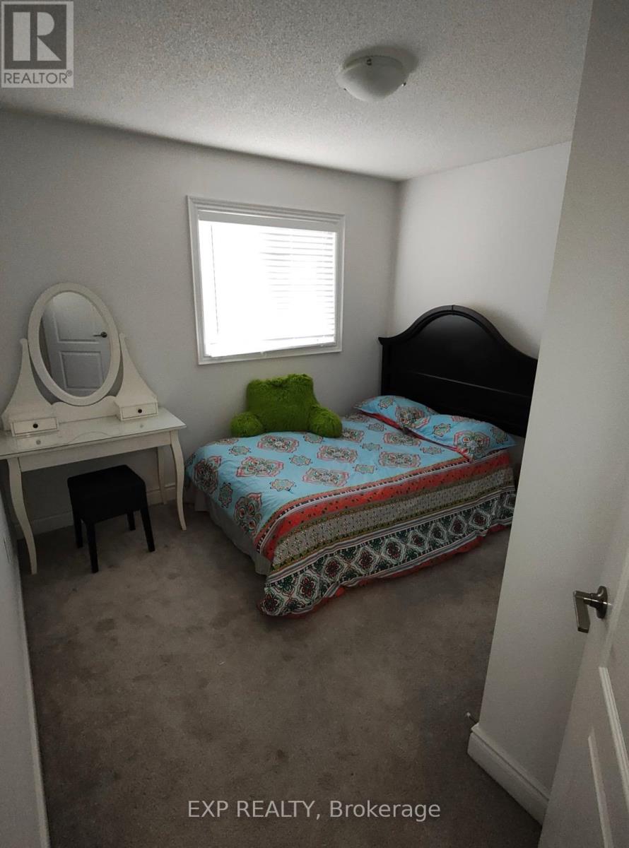 3 - 33 Madelaine Drive, Barrie, Ontario  L9J 0G8 - Photo 12 - S12550334