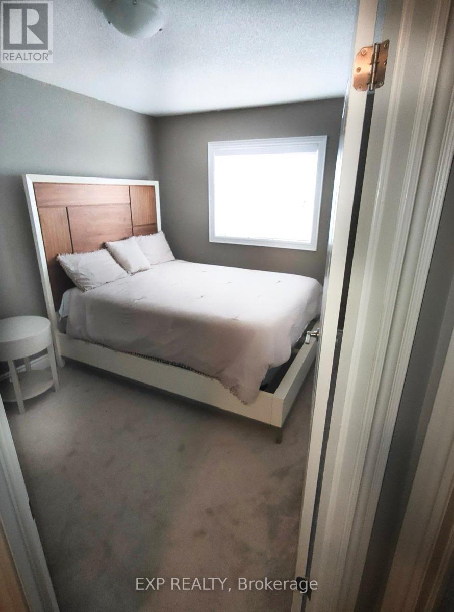 3 - 33 Madelaine Drive, Barrie, Ontario  L9J 0G8 - Photo 9 - S12550334